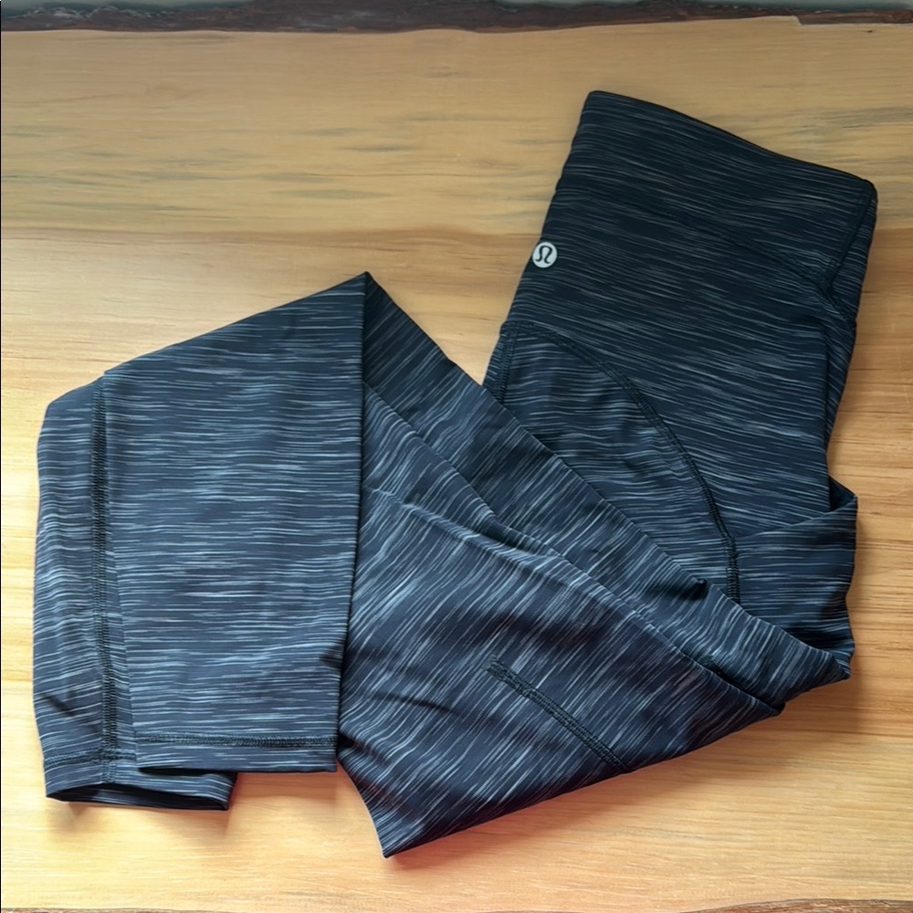 Lululemon Athletica Black and Gray Leggings with Pockets